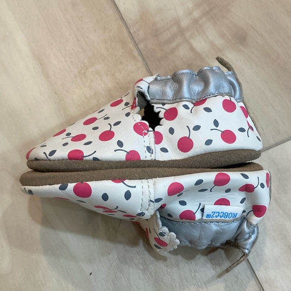 Robeez Cherry Pie Sorbet leather shoes - Picture 5 of 12